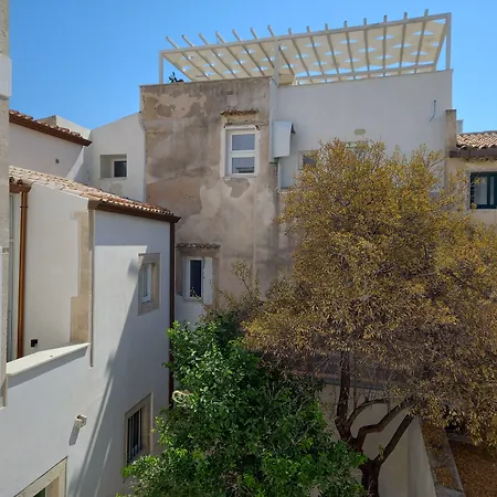 Ξενοδοχείο Lanterne Magiche Ortigia