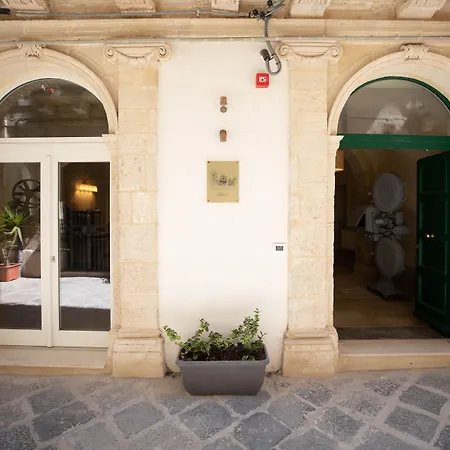 Lanterne Magiche Ortigia Hotel *