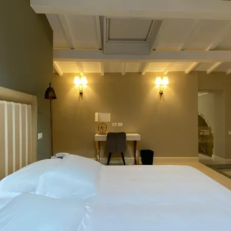Lanterne Magiche Ortigia Hotel *