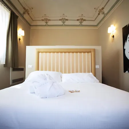 Lanterne Magiche Ortigia Syracuse