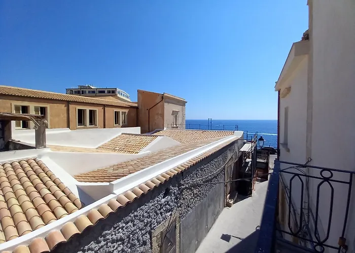 Lanterne Magiche Ortigia * Syracuse